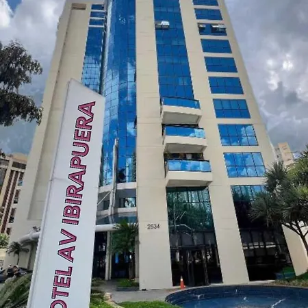 Suite 5 Estrelas Hotel Av Ibirapuera 2534 Piscina São Paulo Exterior photo
